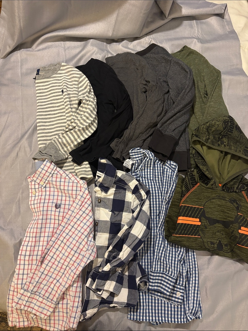 Name brand Boy’s long sleeved shirt bundle size 6